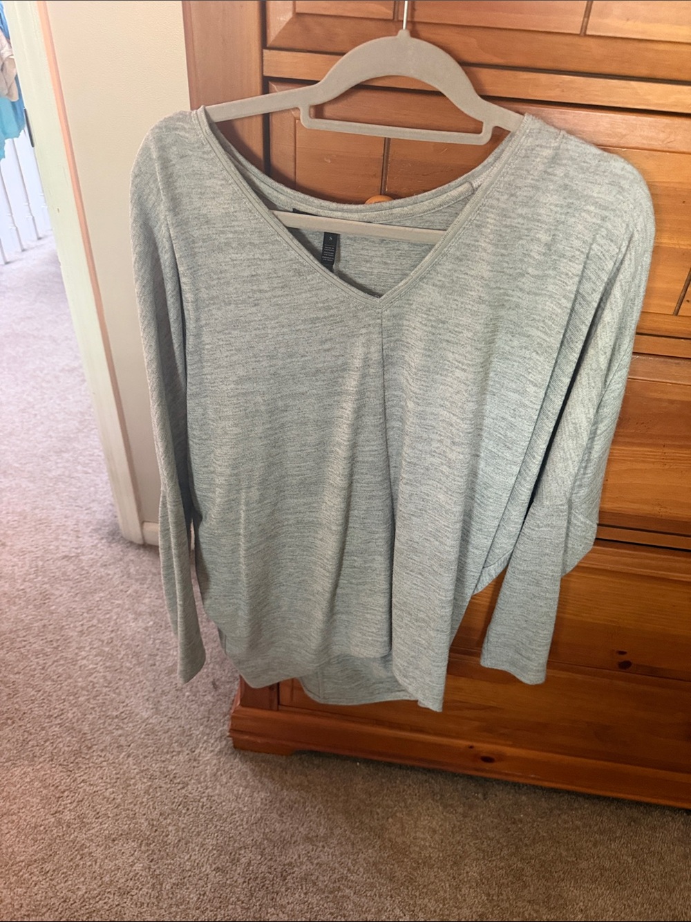 White House Black Market Light Gray V-Neck Pullover